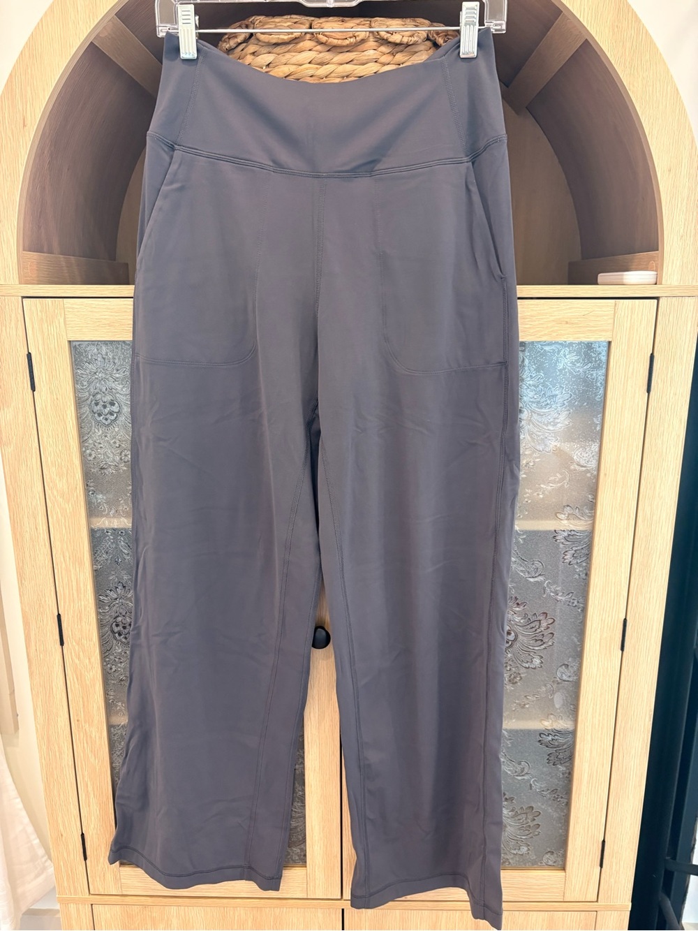 Women's Wide-Leg Stretch Pants in Charcoal